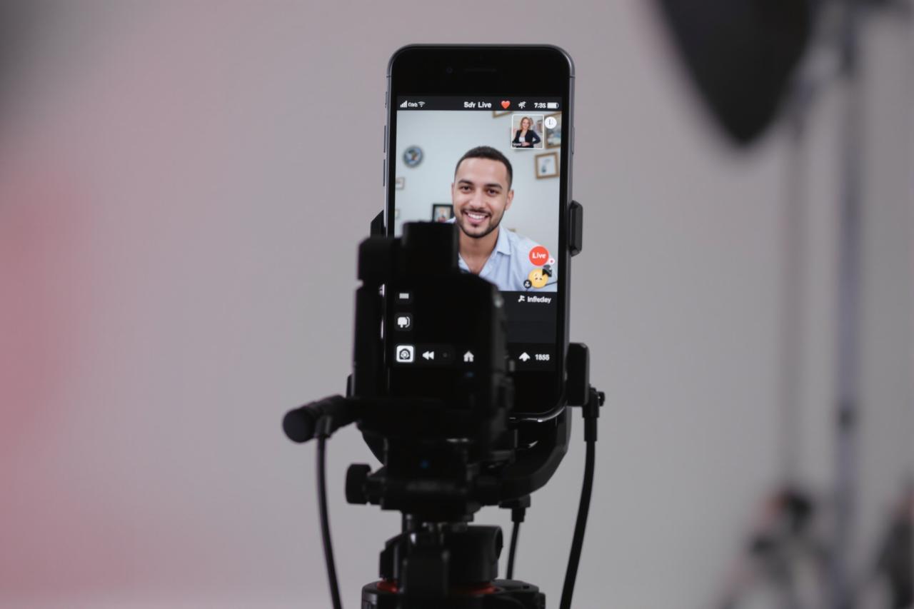 网红博主直播翻车！言论引众怒，粉丝量一夜暴跌50万